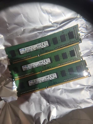 4 GB Samsung M378B5173 EBO-CKO DDR3 PC3-12800u 1600 MHz Desktop RAM Memory (x3) - Image 1 of 2