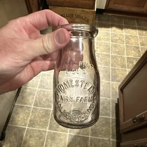 Homestead Dairy Farms Embossed Half Pint Milk Bottle Salisbury Maryland MD - Picture 1 of 13