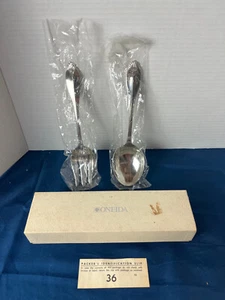 2 Piece ONEIDA Salad Mixing Utensil Set New NOS - Picture 1 of 6