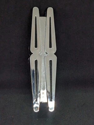 NOS 1960 OLDSMOBILE DYNAMIC 88 FRONT RIGHT FENDER ORNAMENT EMBLEM 577416 - Image 1 of 4