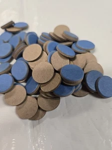 Marcadores de bingo de cartón vintage azules aprox 190 - Imagen 1 de 4