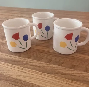 Marimekko Pfaltzgraff Coffee Mugs Vintage Tulips Red Blue Yellow Set Of 3 - Picture 1 of 8