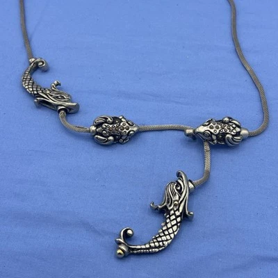 Cinturón de cadena tono plata inspirado en Asia de colección motivo dragón pez y rana malla artesanal  Foto 1 de 4