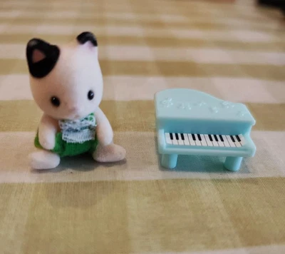 Sylvanian Families Baby Band Series - Tuxedo Cat with piano - Image 1 of 3
