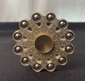 Fidget Spinner Profesional Flor Metal 12 Bolas Alto Rendimiento 64 Gramos Raro - Imagen 1 de 9