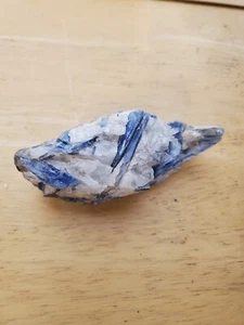 Großer natürlicher blauer Kyanit mit Quarz Glimmer grobes Kristall Exemplar (12 - 15 oz) - Bild 1 von 6