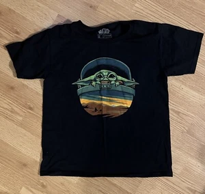 Star Wars black T-shirt youth M Baby Yoda Boys Girl Black Fun Dress Up Preowned - Picture 1 of 5