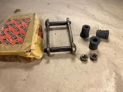 Juego de grilletes de resorte Chrysler Dodge Plymouth DeSoto 1935-1942 F R NORS Foto 1 de 4