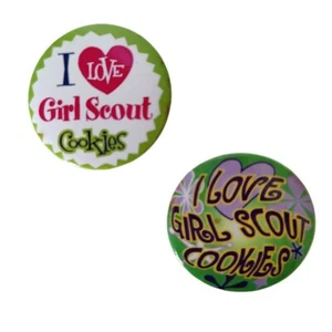 Dos (2) botones pinback vintage Girl Scout - Imagen 1 de 5