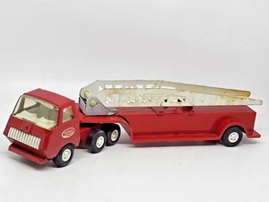 1970's Vintage Mini Tonka Hook and Ladder Red Fire Truck, Very Good Condition - Picture 1 of 9