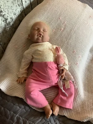 Reborn Bountiful Baby 2008 - Image 1 of 4