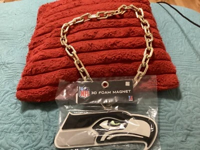 GOLD FAN CHAIN NECKLACE ROPE CHAIN 3D FOAM MAGNET,SEATTLE SEAHAWKS,FREE P&H - Image 1 of 3