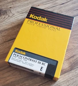 SEALED VINTAGE Kodak Professional Polycontrast III RC B&W 5x7 in 100 Sheets - Picture 1 of 4