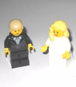 NEW LEGO WEDDING BLONDE HAIR BRIDE AND TAN HAIR GROOM, BLACK TUXEDO & BOWTIE - Picture 1 of 1