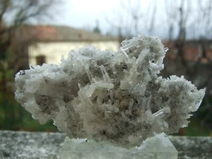 - Minerali Grezzi Cristalloterapia - CRISTALLO DI ROCCA con HUBNERITE(45) peru' - Picture 1 of 6