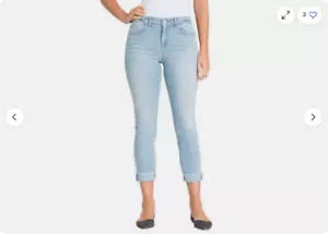 Jessica Simpson Women's High Rise Relaxed Skinny Crop Jean (LIGHT, 10/30) NWT - Picture 1 of 1