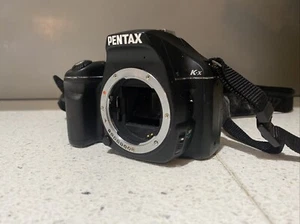 Pentax K-x 12.4 MP Compact SLR Camera (body Only) - Picture 1 of 7