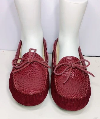Uggs Dakota Cocodrilo Mocasines Croco Zapatillas Borgoña Rojo Mujer EE. UU. 9 UK 7,5 Foto 1 de 4