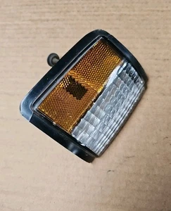 1986-88 Monte Carlo Luxury Sport LS Front Marker Lens Lights RH Passenger Side - Picture 1 of 9