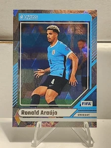 2024-25 Panini Donruss FIFA - Ronald Araujo #33 Cubic - Imagen 1 de 2
