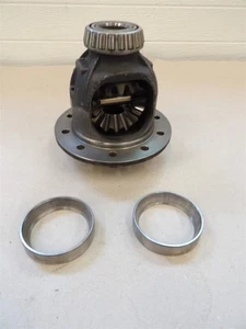 Jeep Dana Spicer 30 Front Axle Open Differential Carrier Cherokee OEM up to 3.55 - Picture 1 of 5