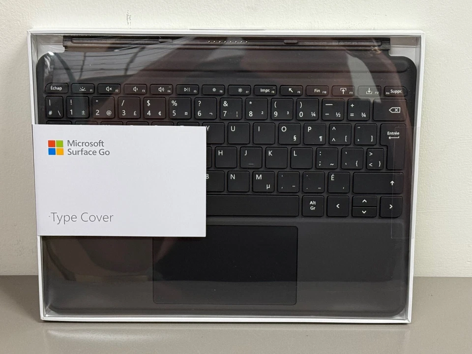 Brand New Microsoft Surface Go Signature Type Cover Black French KCM-00026 - Image 1 of 3
