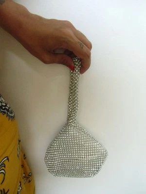 Sac bourse années 20 folles rétro pinup argenté à strass anse soirée original - Photo 1/4