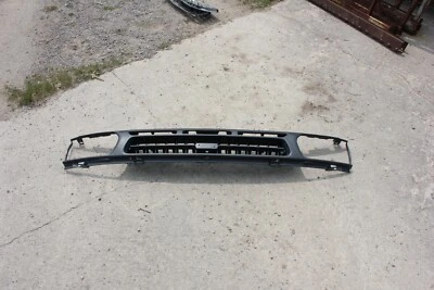 Rejilla delantera compatible con Nissan Pathfinder 1996-1999 (G1001) Foto 1 de 4