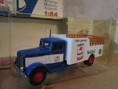 Peterbilt 260 mobil oil  delivery truck American Highway Legend 1/64 Hartoy AHL - Image 1 of 4