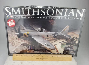 Revell Republic P-47D Thunderbolt Smithsonian Model Airplane Kit 4452 1986 1/32 - Picture 1 of 9
