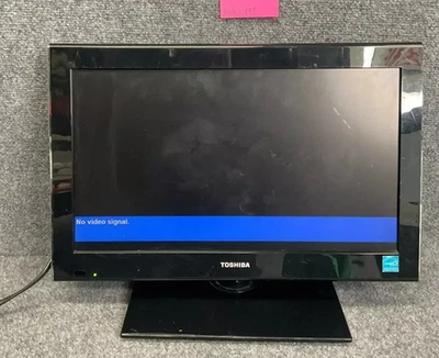 Toshiba 19" Combo TV/DVD 🍿 720p HDTV 19SLV411U – Black, No Remote - Image 1 of 4