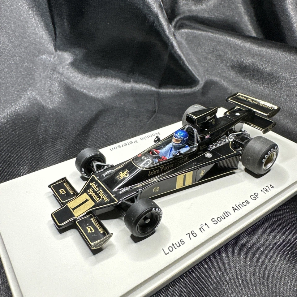 SPARK / F1 1974  LOTUS 76 - RONNIE PETERSON  - 1:43 S1778 South Africa, GP USA - Image 1 of 4