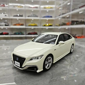 KYOSHO 1:18 Toyota Crown RS ADVANCE Resin Unopenable Simulation Car Model - Picture 1 of 17