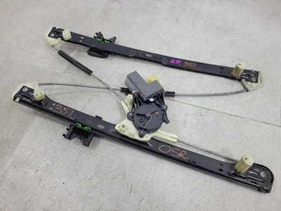 RANGE ROVER VOGUE L405 13-21 REAR OFFSIDE RIGHT WINDOW REGULATOR & MOTOR - Image 1 of 4