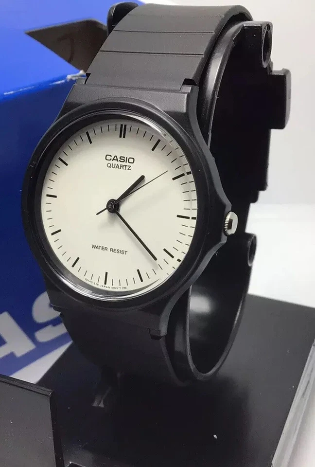 Vintage Casio Analog Quartz Watch MQ-24 MOD 1330 CLASSIC Battery Working