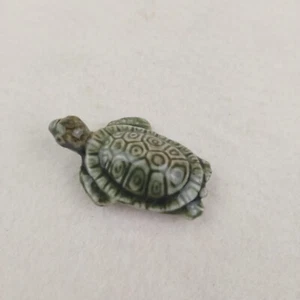 Miniature Sea Turtle Figurine Wade England 2" Long - Picture 1 of 5