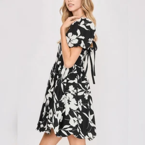 Kawaii Manga Anime Girl Style Floral Puff Sleeve Black White Dress sz 2X - Picture 1 of 6