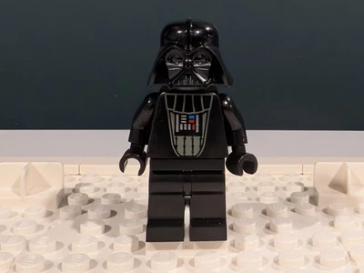 LEGO Star Wars Darth Vader Minifigure SW0138, Episode 3 Without Cape, Set 7251 - Image 1 of 3