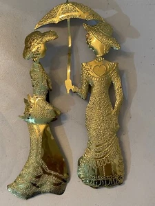 Set of 2 Vtg Home Interiors Victorian Ladies Umbrella 3D Wall Hang Gold Metal - Picture 1 of 5