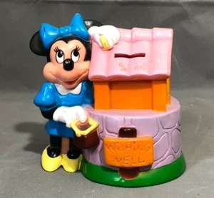 Vintage Disney Spielzeug Minnie Mouse Wunschbrunnen Hartplastik Sparschwein Stopper - Bild 1 von 8