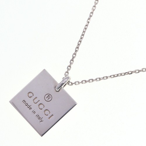 Collana Gucci Placca Quadrata Logo 223869 SV Argento Sterling 925 Ciondolo