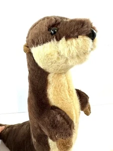 "Juguete de peluche The Petting Zoo nutria de río 14"" realista" - Imagen 1 de 11