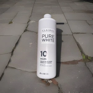 Clairol Professional Pure White Creme Developer 10 Volume 16 oz - Picture 1 of 1