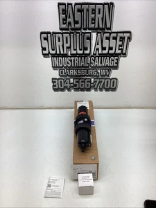 Parker Air Regulator 06E24B18AC 3/8” PIGGY 0-125/GAGE NIB - Picture 1 of 6