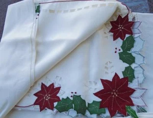 Christmas POINSETTIA & HOLLY TABLE CLOTH 60x84 Ivory Satiny Cutout NEW - Picture 1 of 7