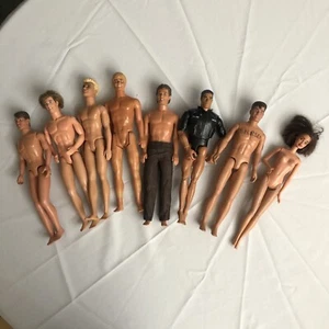 8 Vintage Barbie Puppen Ken von Mattel und Actionfiguren von Hasbro 7 Männer 1 weiblich - Bild 1 von 24