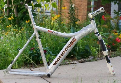 Cuadro de colección Mongoose Pro NX 7.5 bicicleta de montaña años 90 cuadro rígido RockShox Foto 1 de 4