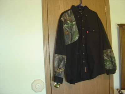 Camisa de tiro acolchada Winchester para hombre GRANDE NEGRA/ALGODÓN CAMUFLAJE/ELASTANO Foto 1 de 4