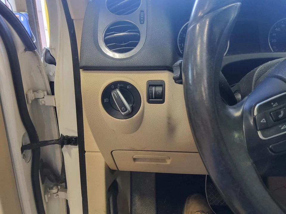 Interruptor de faros TIGUAN 2013 417323 Foto 1 de 1