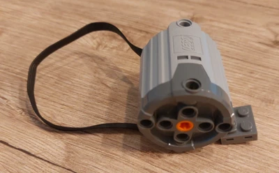 1x Lego Technic Motor XL 9V Power Funktion geprüft 4506081 58121c01 - Bild 1 von 4